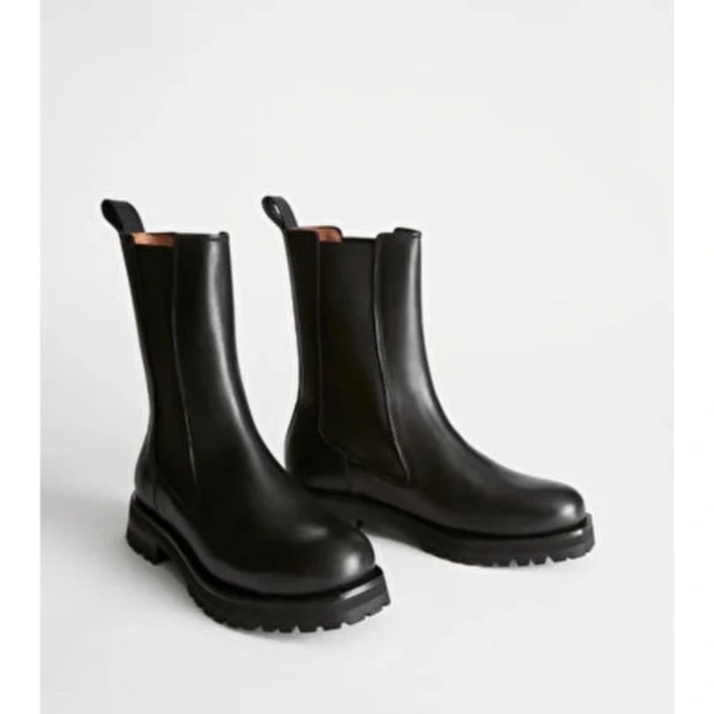 & Other Stories Black Leather Chelsea Lug Ankle Boots